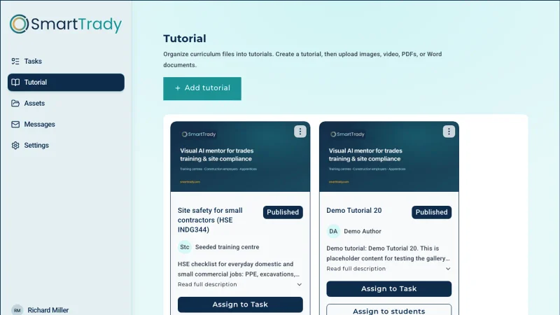Office handling customer enquiries in Smart Trady